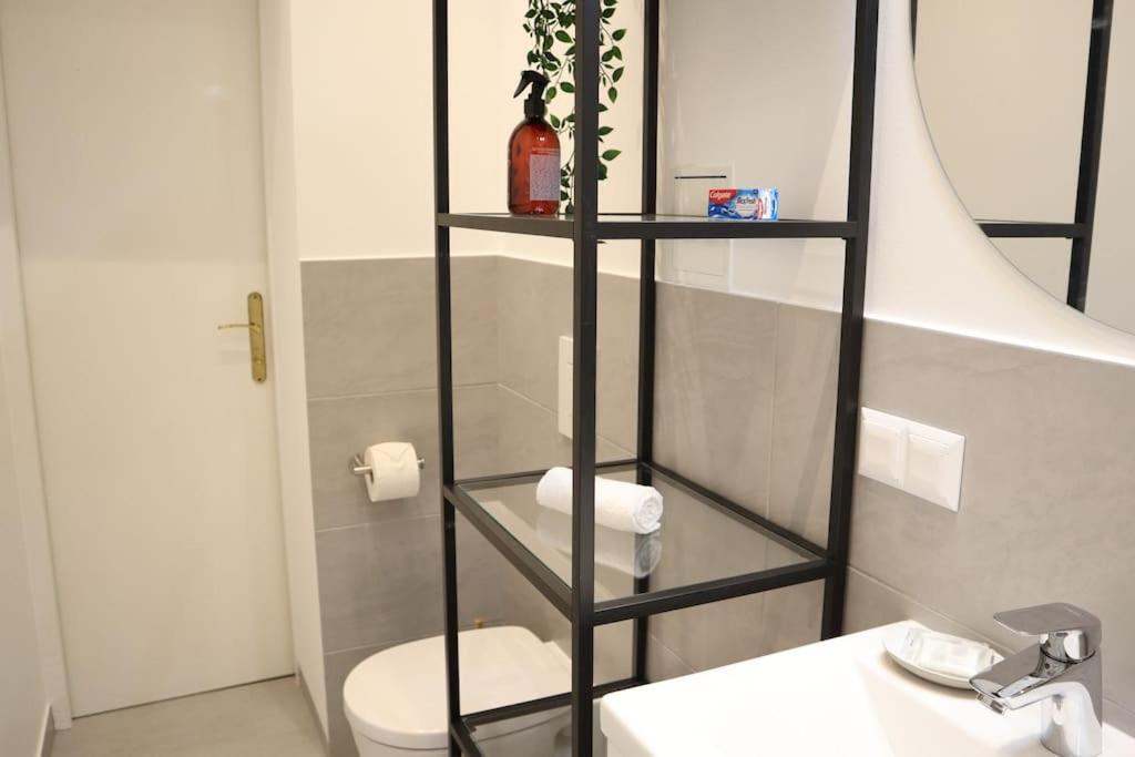 Bloom - Cozy Apartment, 5 Stops To City Center Vienna Luaran gambar