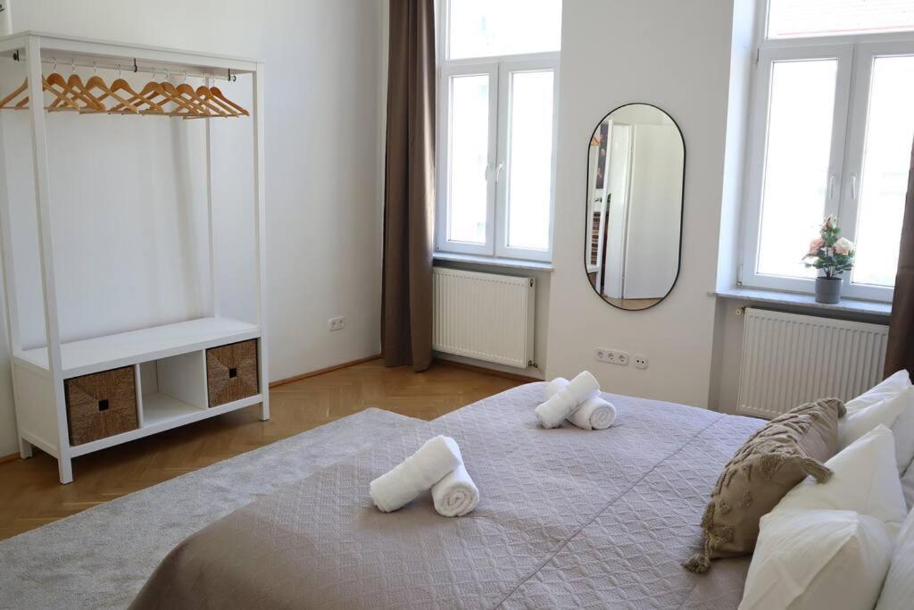 Bloom - Cozy Apartment, 5 Stops To City Center Vienna Luaran gambar